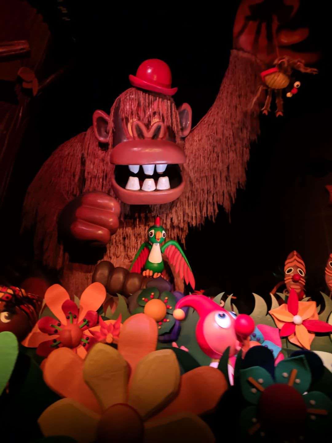 Efteling - Faut-il reconnaître Donkey Kong dans l'attraction Carnival? 
