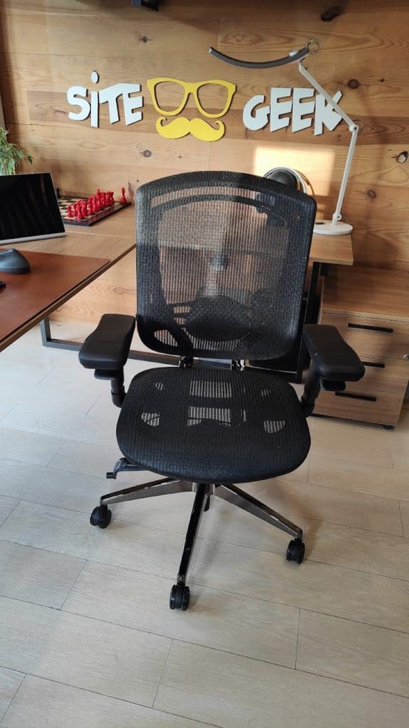 NeueChair - Alors vous préférez ce style-là ou les chaises gaming